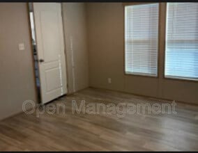 2710 N Farm Rd 137 in Springfield, MO - Building Photo - Building Photo