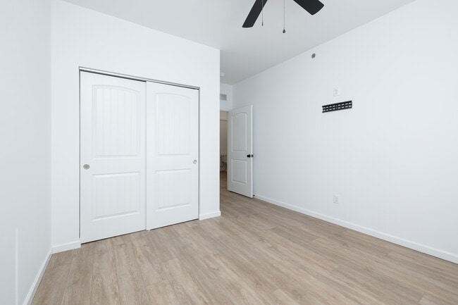 Vista On The Park Apartments in Wright City, MO - Building Photo - Interior Photo