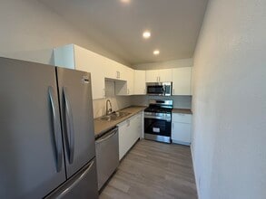 74033 Gorgonio Dr in Twentynine Palms, CA - Building Photo - Building Photo