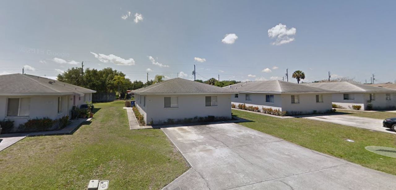 13923-13925 First St in Ft. Myers, FL - Building Photo
