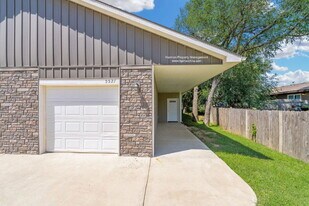 5527 S Handley St in Wichita, KS - Building Photo