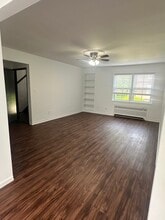 Hollywood Court Apartments in Reading, PA - Building Photo - Building Photo