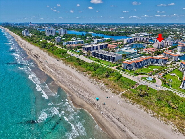2707 N Ocean Blvd
