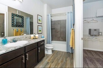 9102 Farm to Market 2920-Unit -2304 in Tomball, TX - Building Photo - Building Photo