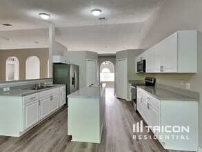 2195 Marietta Ave in Spring Hill, FL - Building Photo - Building Photo
