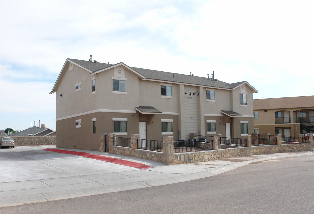 11721 Desert Rain in El Paso, TX - Building Photo