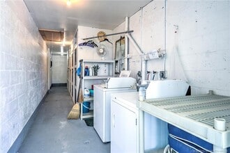 2929 SE Ocean Blvd in Stuart, FL - Building Photo - Building Photo
