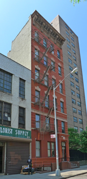 316 E 117th St in New York, NY - Foto de edificio