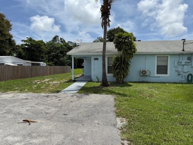 property at 2590 38th Terrace