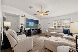 6621 W Robin Ln in Homosassa, FL - Foto de edificio - Building Photo