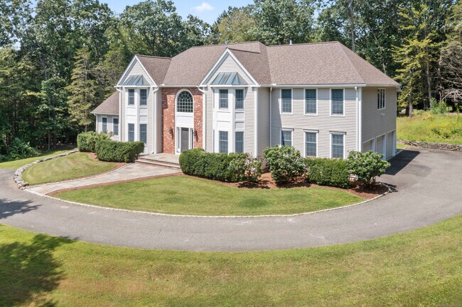 2 Landmark Dr in Bridgewater, CT - Foto de edificio - Building Photo