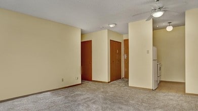 Alderview in Prince Albert, SK - Building Photo - Interior Photo