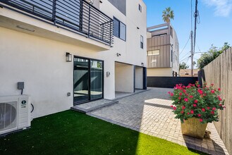 1345 Seward St, Unit 1345 3-6 in Los Angeles, CA - Building Photo - Building Photo