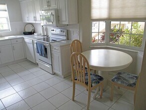 740 Lake Orchid Cir, Unit 109 in Vero Beach, FL - Building Photo - Building Photo