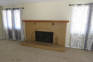 56835 Kismet Rd in Yucca Valley, CA - Building Photo - Building Photo