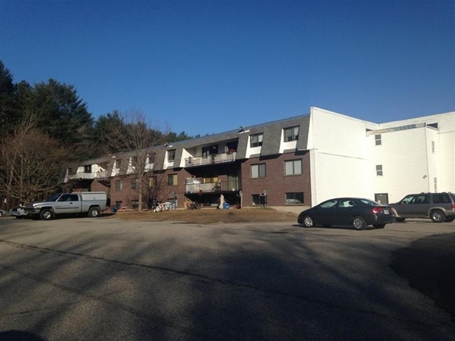 Northgate Apartments in Rochester, NH - Building Photo - Building Photo