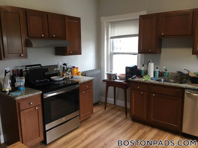 900 Massachusettts Ave. in Cambridge, MA - Building Photo - Building Photo