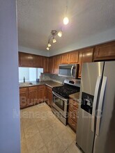 373 Scott Ln in Venetia, PA - Building Photo - Building Photo