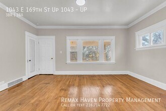 1043 E 169th St in Cleveland, OH - Building Photo - Building Photo