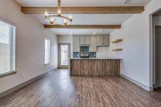 10408 Genoa Ave in Lubbock, TX - Building Photo - Building Photo