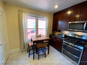 381 Highland Ave, Unit 2 in Somerville, MA - Building Photo - Building Photo