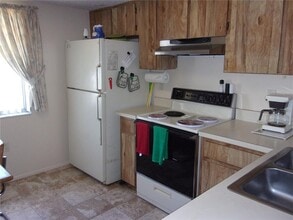 216 Cypress Ln in Oldsmar, FL - Building Photo - Building Photo