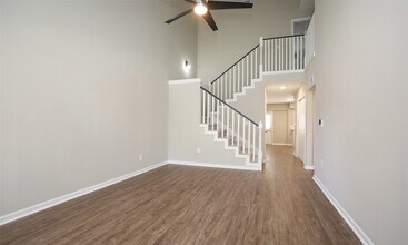 1547 Airline Dr in Katy, TX - Building Photo - Building Photo