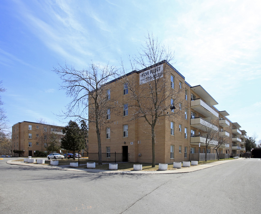 Gardenview Terrace in Toronto, ON - Building Photo