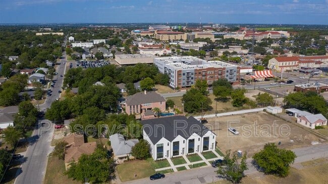 3132 Wayside Ave in Fort Worth, TX - Building Photo - Building Photo