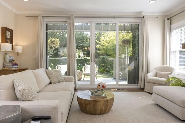 property at 801 Durant Pl NE