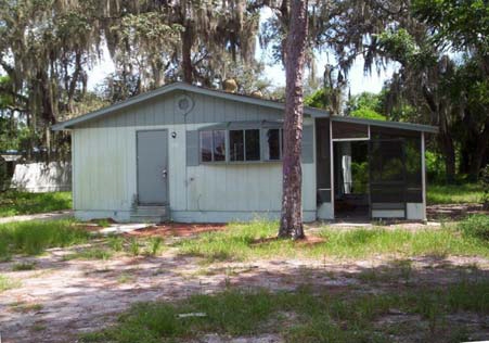 Villas Court in Lake Wales, FL - Building Photo