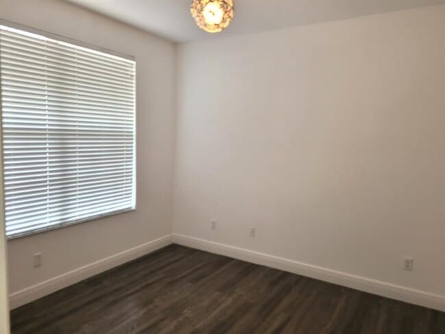 2578 SW 119th Way in Miramar, FL - Building Photo - Building Photo