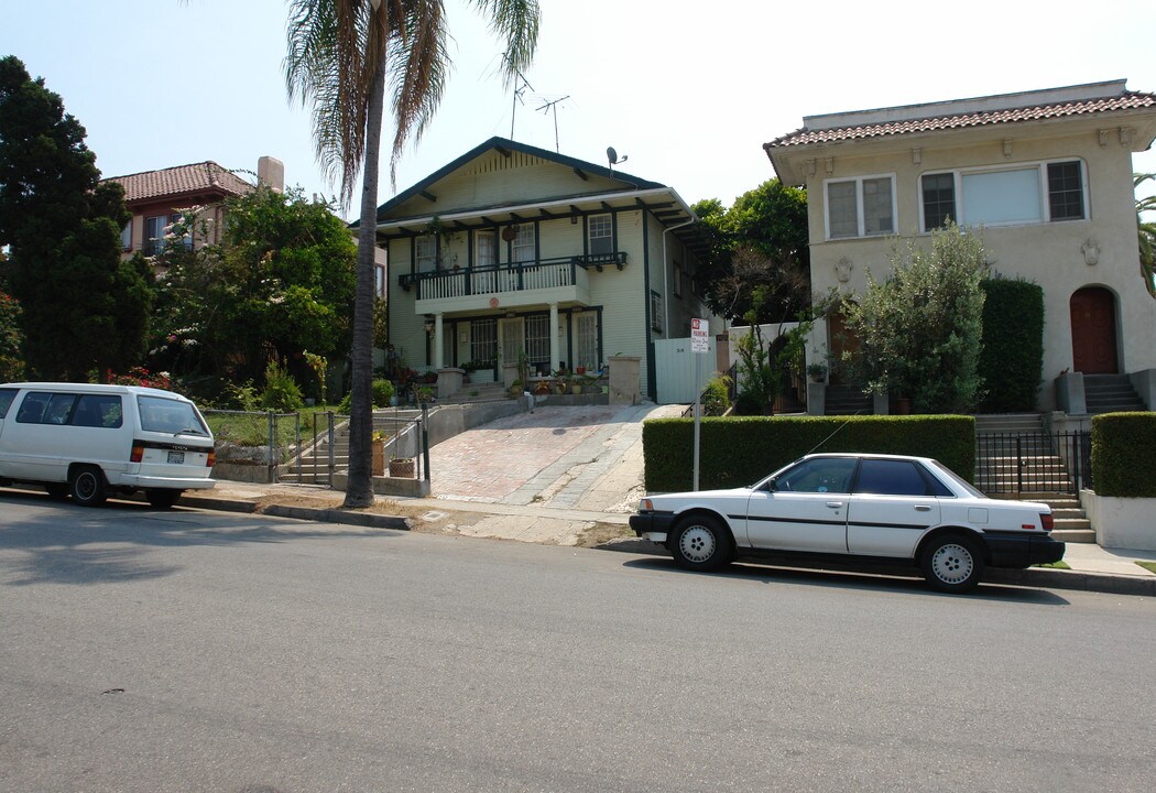 318 S Coronado St in Los Angeles, CA - Building Photo