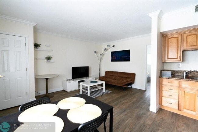 property at 924 SE 2nd St