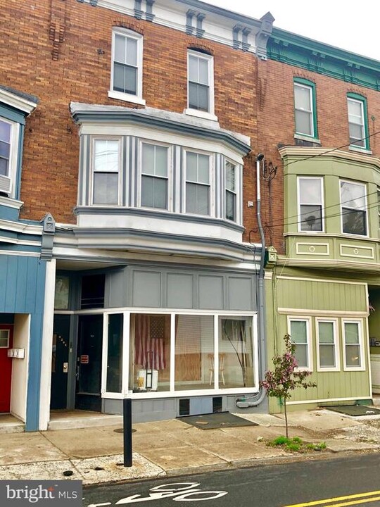 4264 Manayunk Ave in Philadelphia, PA - Building Photo