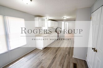 21 Redwing Ln in Henderson, NC - Building Photo - Building Photo