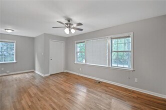 1877 Sumter St NW in Atlanta, GA - Building Photo - Building Photo