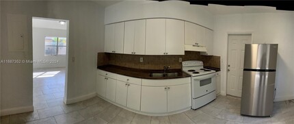 1429 NE 118th Terrace-Unit -1 in Miami, FL - Building Photo - Building Photo