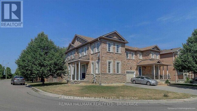 163 Fairlane Crescent in Vaughan, ON - Building Photo - Building Photo