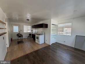 644 Cooper St in Beverly, NJ - Building Photo - Building Photo