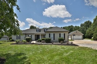 151 N Meadow Ridge Trail in Edwardsville, IL - Building Photo