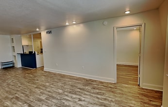 1954 Conway Rd in Orlando, FL - Foto de edificio - Building Photo