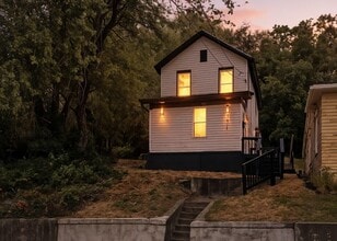 1041 Market St in Zanesville, OH - Building Photo - Building Photo
