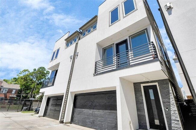 property at 1805 Blodgett St