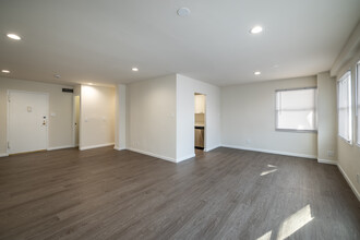 Caldwell Terrace Apartments in Caldwell, NJ - Building Photo - Interior Photo