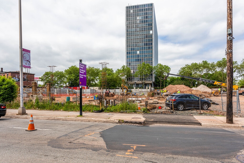 Vermella Broad Street Newark, NJ Apartments For Rent