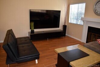 4210 Porte de Palmas in San Diego, CA - Building Photo - Building Photo