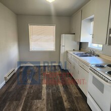 8420 S Tacoma Way-Unit -6 in Lakewood, WA - Building Photo - Building Photo