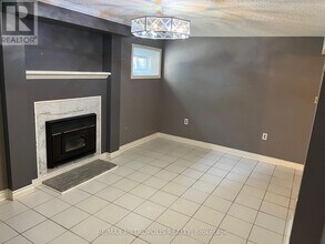 99 Tulip St in Georgina, ON - Building Photo - Building Photo