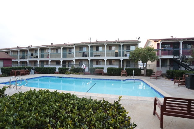 Vista Hermosa Apartments